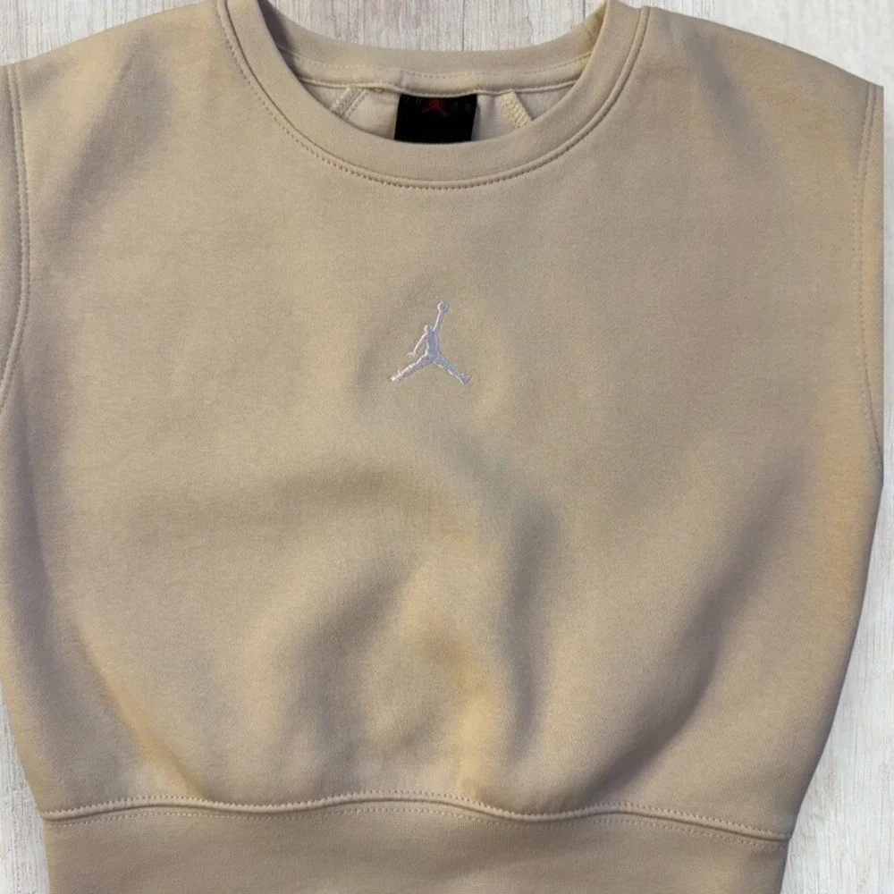 Jordan Nike Girls MJ Brooklyn Fleece Vest NWT - Size S - Legend Lt Brown‎